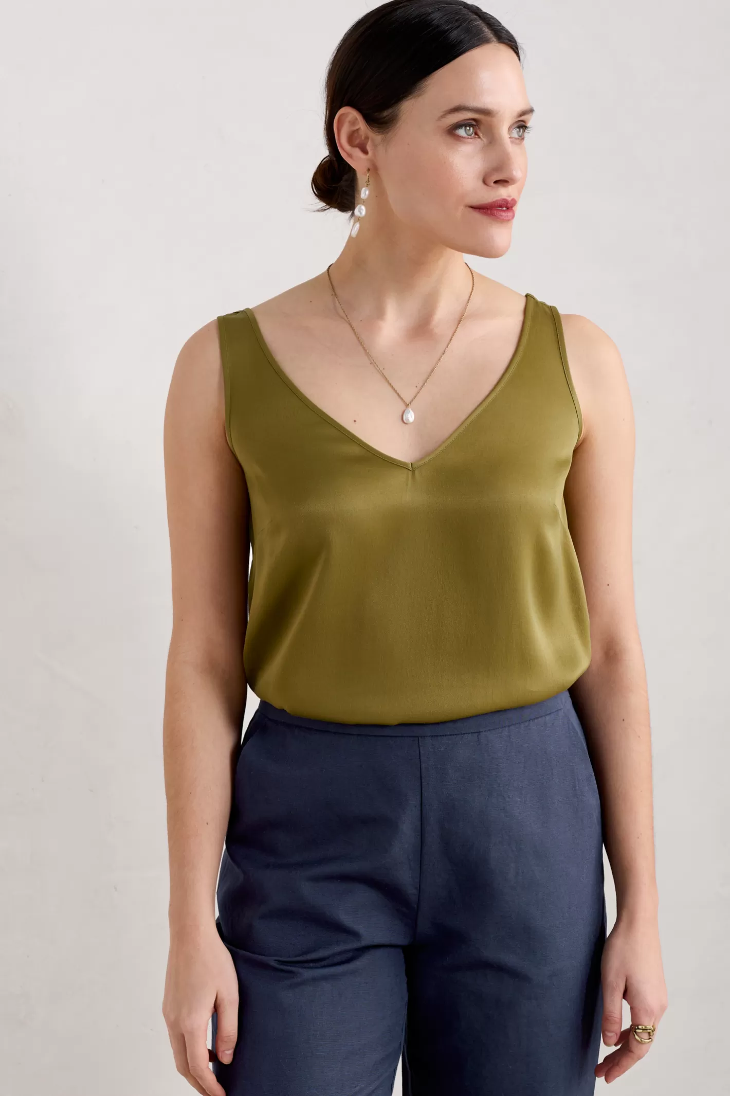 Fashion Wilder V-Neck Satin Vest Women Tops